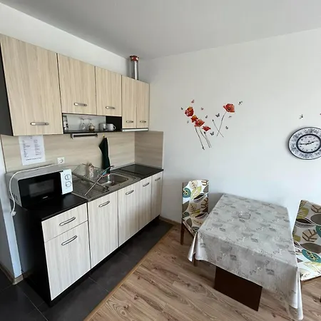 Apartment Azuro Sosopol